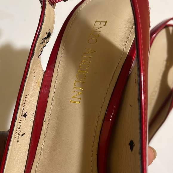 Red sling back pumps - Picture 7 of 10